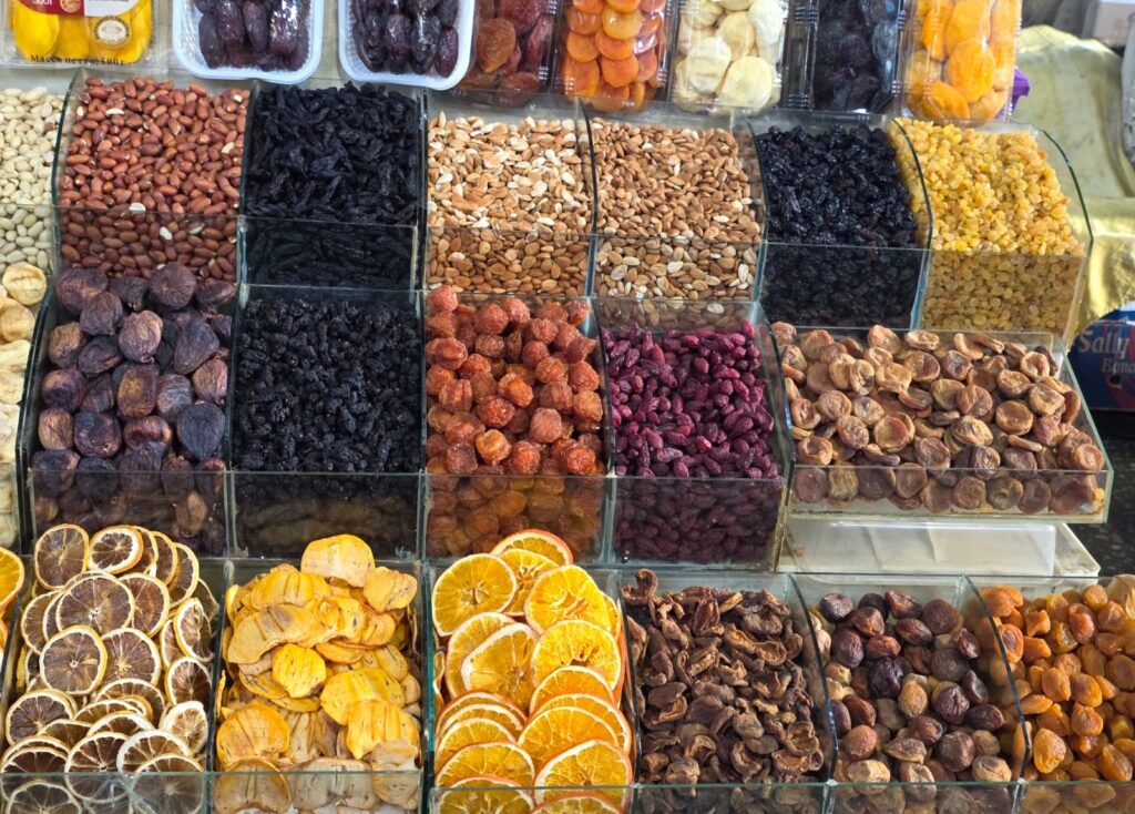 frutta secca mercato Gum Yerevan cosa vedere a Yerevan